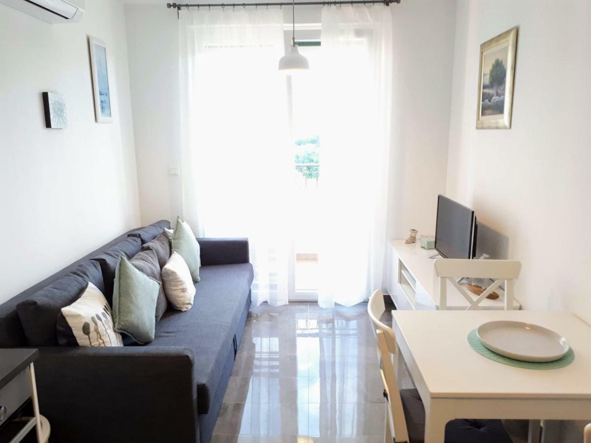 Apartment Eni With Garage Parking Split Dış mekan fotoğraf